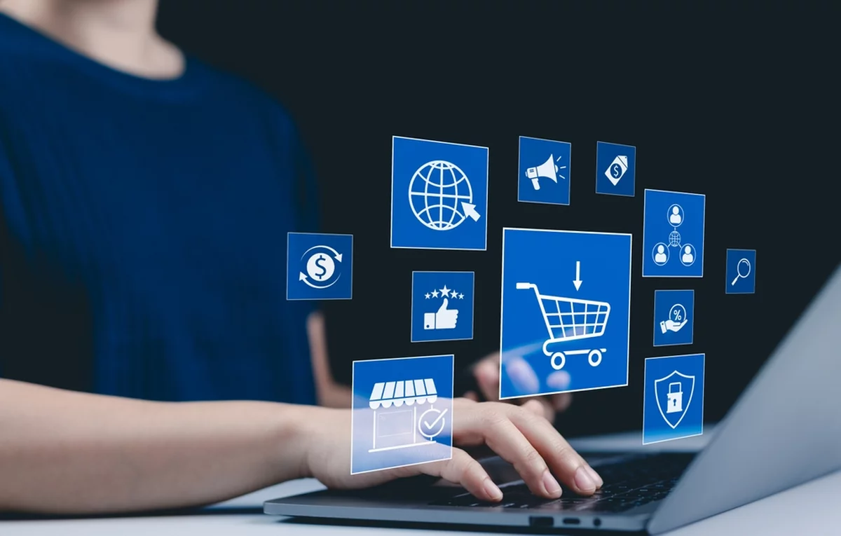 5 Ways To Customize Your Online Company Store